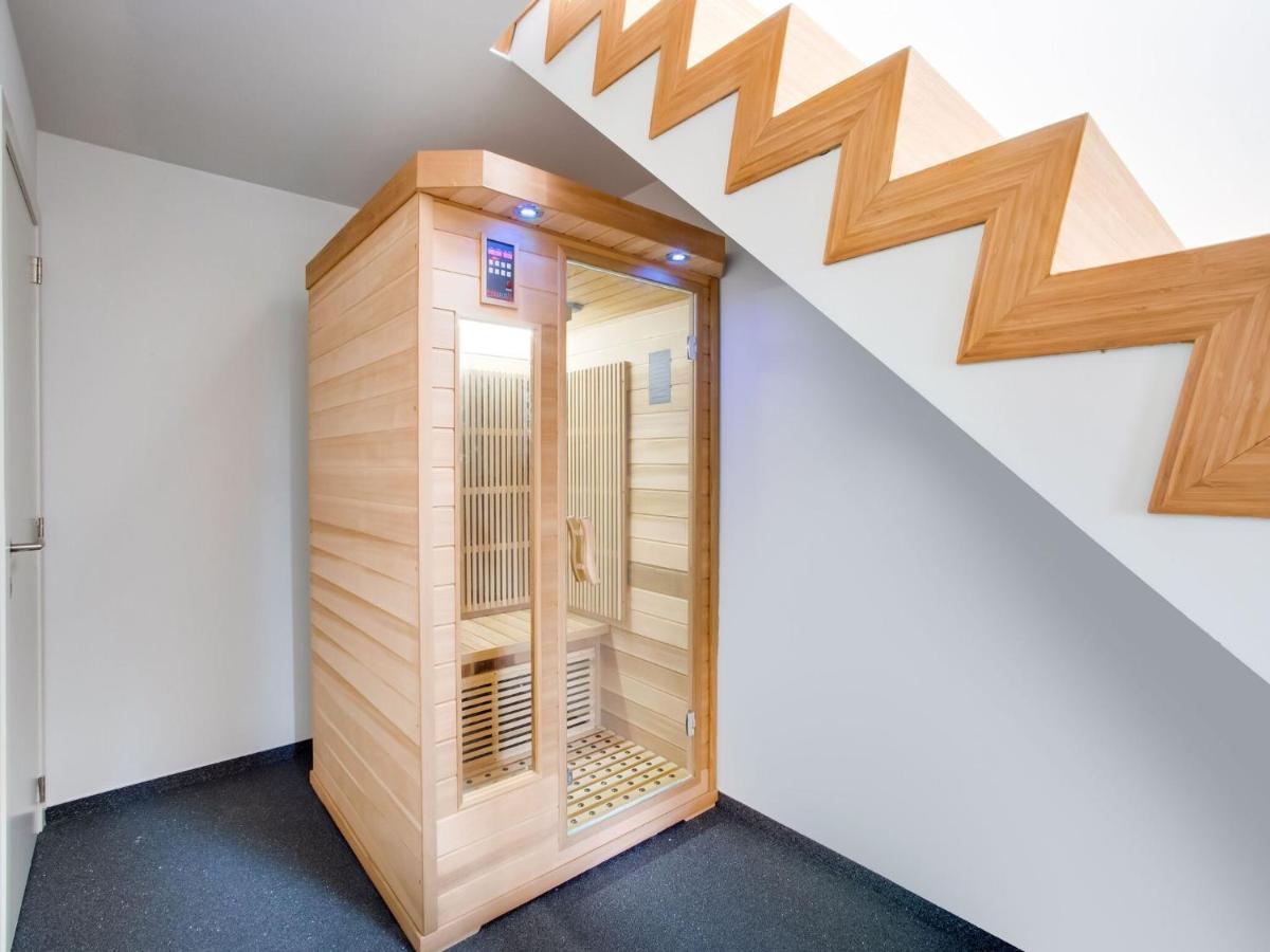 Modern Holiday Home In Scherpenheuvel With Infrared Sauna Exterior photo